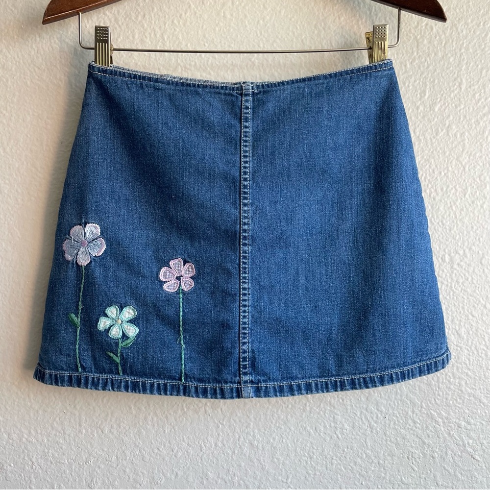 Y2K Gap Denim Mini Skirt with Embroidered Flowers